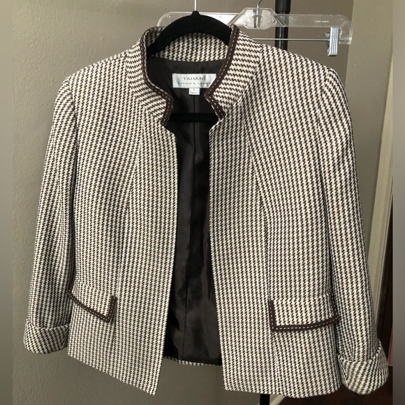 Tahari ASL Jackets & Blazers - Tahari Arthur S. Levine suit jacket/blazer